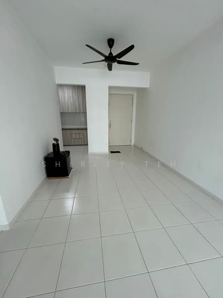 Kondominium untuk Dijual di i-Santorini - Shirley Teh - Living Room - PropertyGuru.com.my
