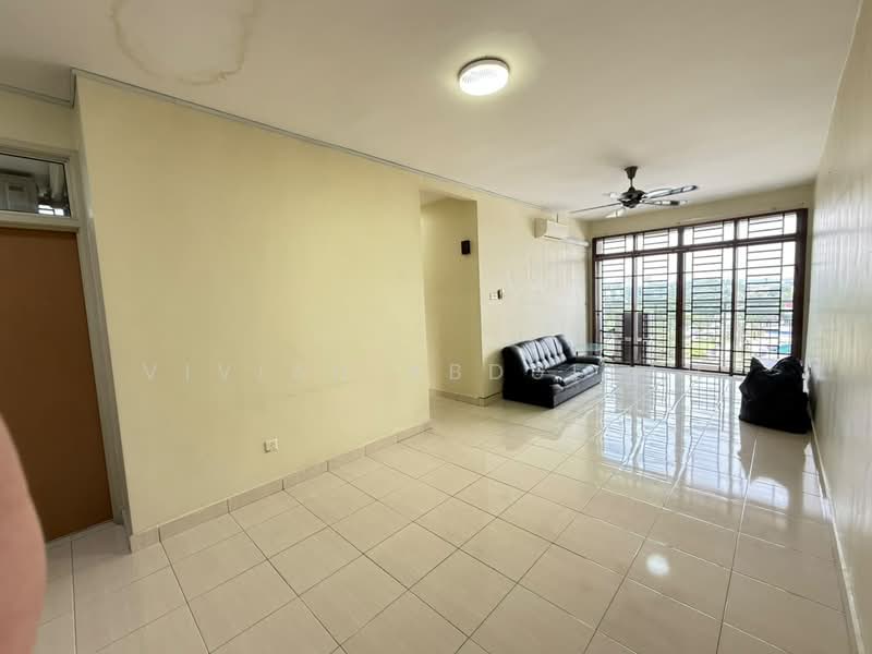 Pangsapuri untuk Disewa di Kipark Apartment - Vivian Abdullah - Living Room - PropertyGuru.com.my