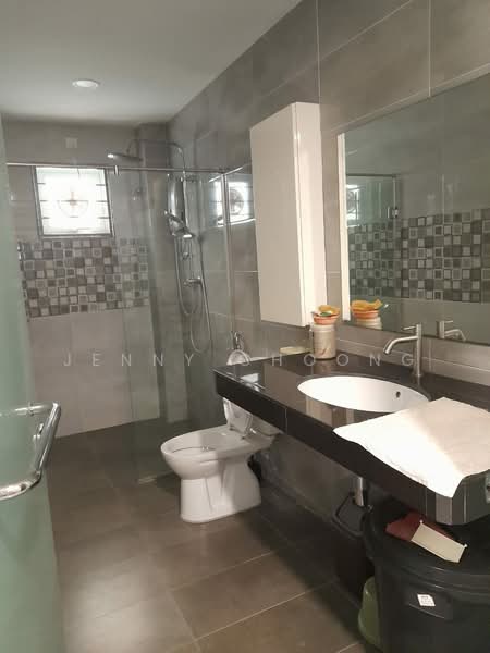 3-storey Terraced House for Sale in Taman Muda (Ampang) - Jenny Choong - Bathroom - PropertyGuru.com.my