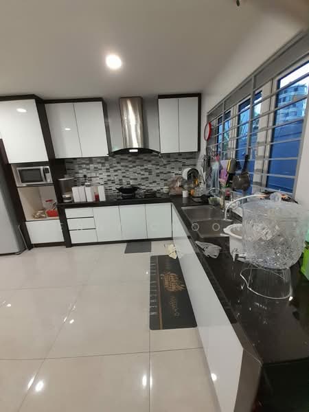 3-storey Terraced House for Sale in Taman Muda (Ampang) - Jenny Choong - Kitchen - PropertyGuru.com.my