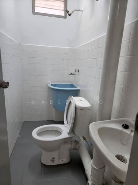 Pangsapuri untuk Disewa di Tanjung Court - Mable Ong - Bathroom - PropertyGuru.com.my