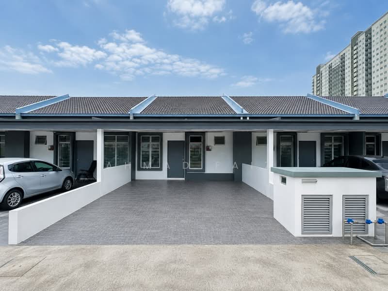 Rumah Teres 1 Tingkat untuk Disewa di Dengkil (Selangor) - Ahmad Faiz - Exterior - PropertyGuru.com.my