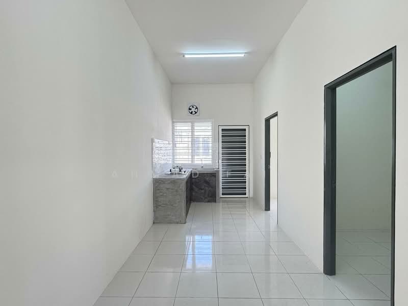 Rumah Teres 1 Tingkat untuk Disewa di Dengkil (Selangor) - Ahmad Faiz - Kitchen - PropertyGuru.com.my