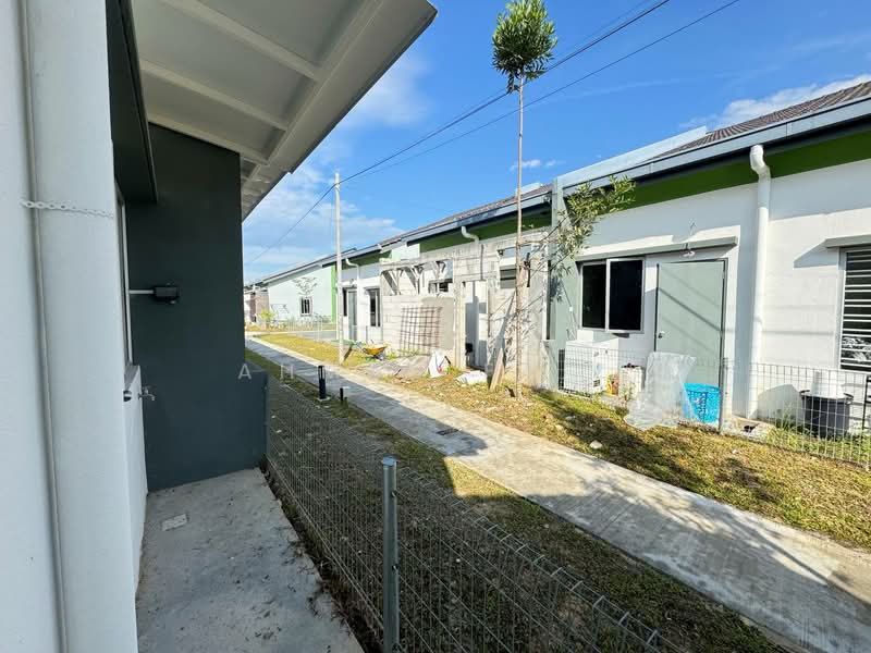 Rumah Teres 1 Tingkat untuk Disewa di Dengkil (Selangor) - Ahmad Faiz - Exterior - PropertyGuru.com.my