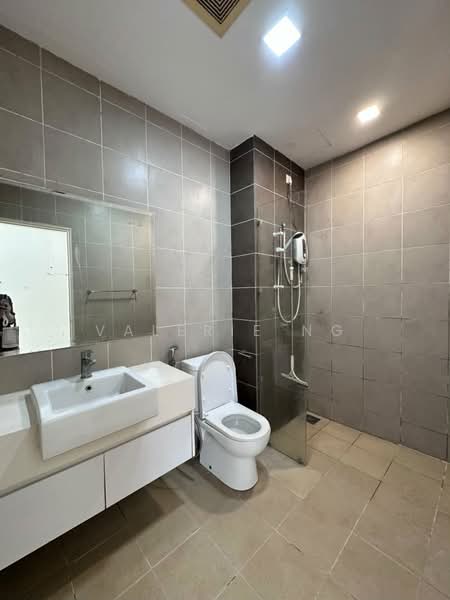 Kondominium untuk Disewa di Damansara Foresta - Valerie Ng - Bathroom - PropertyGuru.com.my