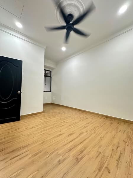 Rumah Teres 1 Tingkat untuk Dijual di Taman Rinting (Masai) - Carson . - Interior - PropertyGuru.com.my