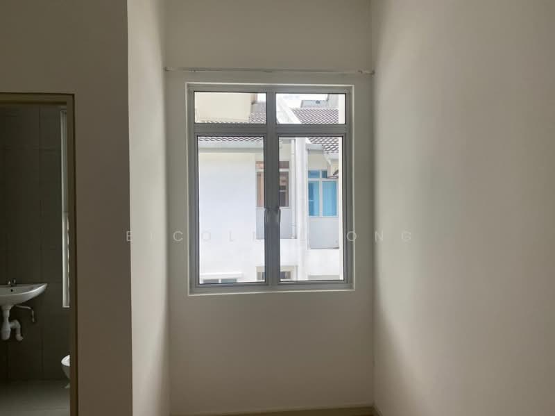 2-storey Terraced House for Sale in Taman Subang Impian (Shah Alam) - Elcoln Leong - Bathroom - PropertyGuru.com.my
