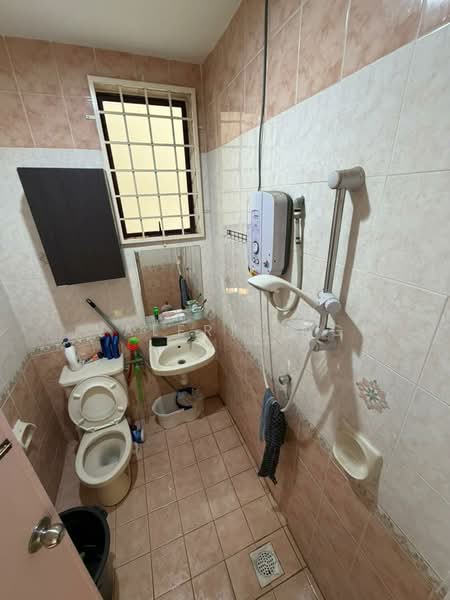 Rumah Teres 1 Tingkat untuk Dijual di Seksyen 4 (Kota Damansara) - Valerie Ng - Bathroom - PropertyGuru.com.my