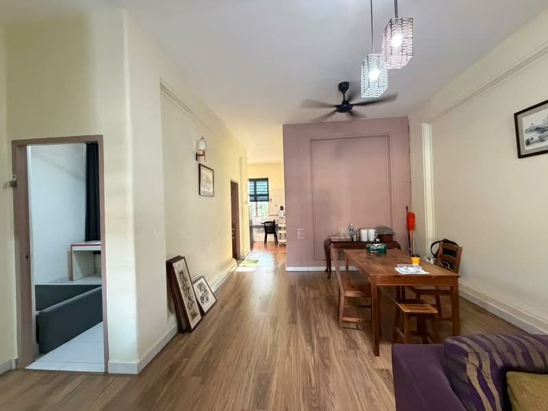Rumah Teres 1 Tingkat untuk Dijual di Seksyen 4 (Kota Damansara) - Valerie Ng - Living Room - PropertyGuru.com.my