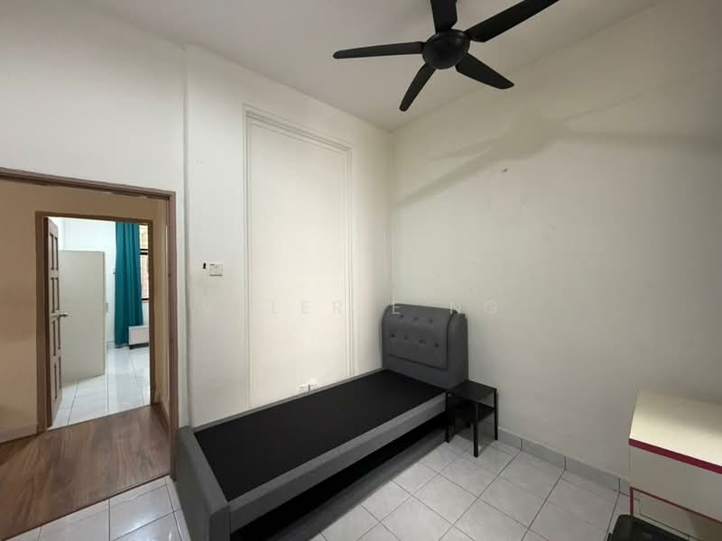 Rumah Teres 1 Tingkat untuk Dijual di Seksyen 4 (Kota Damansara) - Valerie Ng - Bedroom - PropertyGuru.com.my