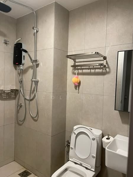 Servis Apartment untuk Dijual di Kenwingston Platz - Nicole Goh - Bathroom - PropertyGuru.com.my