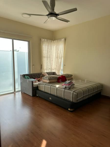 Rumah Teres untuk Dijual di Setia Alam (Selangor) - Reena Sarif - PropertyGuru.com.my