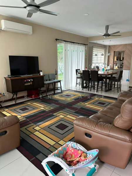 Rumah Teres untuk Dijual di Setia Alam (Selangor) - Reena Sarif - Living Room - PropertyGuru.com.my
