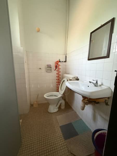 Rumah Teres 2 Tingkat untuk Dijual di Pandan Perdana (Cheras) - Lilian Tan - Bathroom - PropertyGuru.com.my
