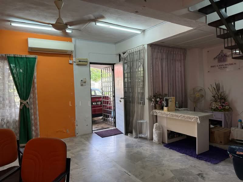Rumah Teres 2 Tingkat untuk Dijual di Pandan Perdana (Cheras) - Lilian Tan - Living Room - PropertyGuru.com.my