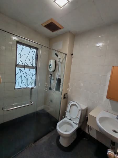 Townhouse for Rent in Kota Kemuning (Shah Alam) - Victoria Chew - Bathroom - PropertyGuru.com.my