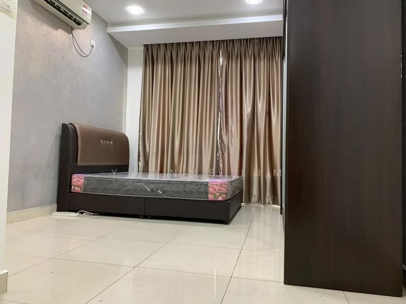Servis Apartment untuk Dijual di Pangsapuri Tanah Emas (Golden Sands) - Yvonne Lim - Bedroom - PropertyGuru.com.my