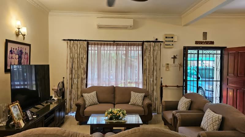 Terraced House for Sale in Taman Setia 2 (Balakong) - Kent Fatt - Living Room - PropertyGuru.com.my