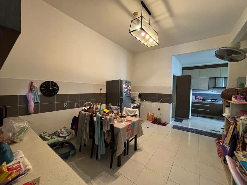 Rumah Berkembar untuk Dijual di Setia Damai (Setia Alam) - Reena Sarif - Kitchen - PropertyGuru.com.my