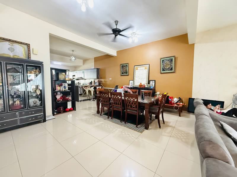 Rumah Teres 2 Tingkat untuk Dijual di Nilai (Negeri Sembilan) - Rosniza Tanidi - Living Room - PropertyGuru.com.my