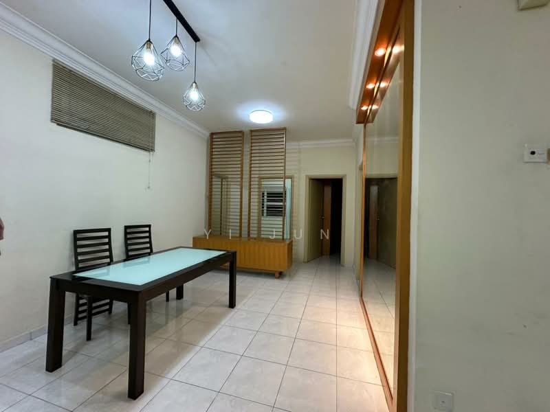 Kondominium untuk Disewa di Desa Impiana - Yi Jun - Dining Room - PropertyGuru.com.my