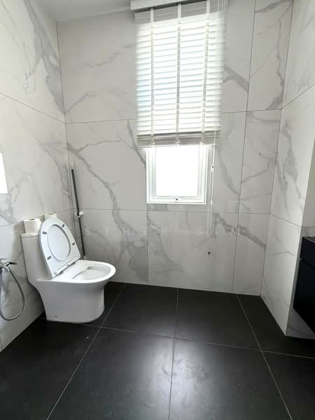 Rumah Berkembar untuk Dijual di Taman Gemilang Permai (Bukit Mertajam) - Esther Sim - Bathroom - PropertyGuru.com.my