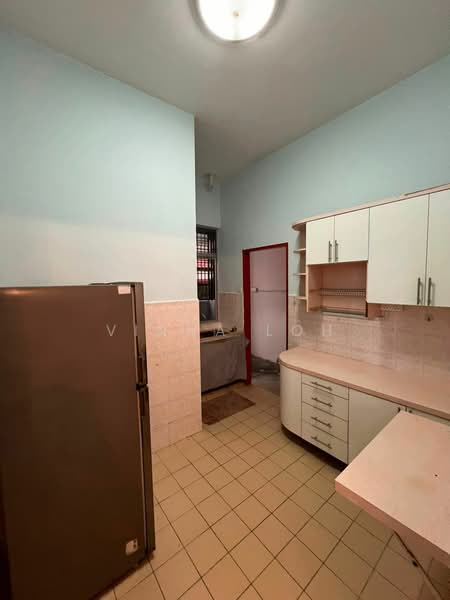 Kondominium untuk Dijual di Summer Park Townhouse @ Seri Alam - Vinna Loh - Kitchen - PropertyGuru.com.my