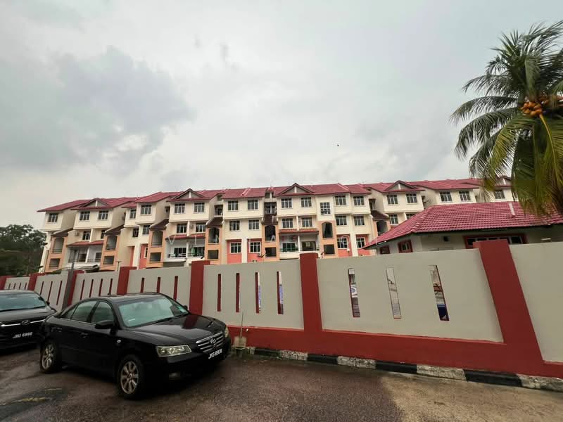 Kondominium untuk Dijual di Summer Park Townhouse @ Seri Alam - Vinna Loh - Exterior - PropertyGuru.com.my