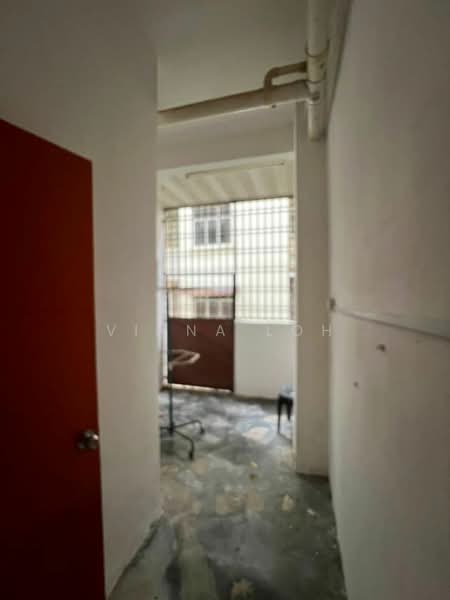 Kondominium untuk Dijual di Summer Park Townhouse @ Seri Alam - Vinna Loh - Corridor - PropertyGuru.com.my