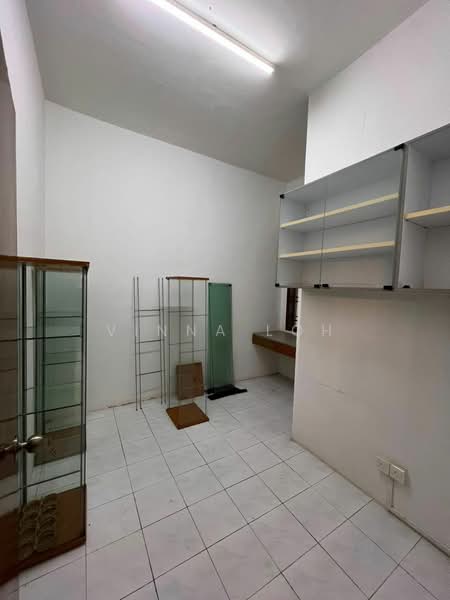 Kondominium untuk Dijual di Summer Park Townhouse @ Seri Alam - Vinna Loh - Interior - PropertyGuru.com.my
