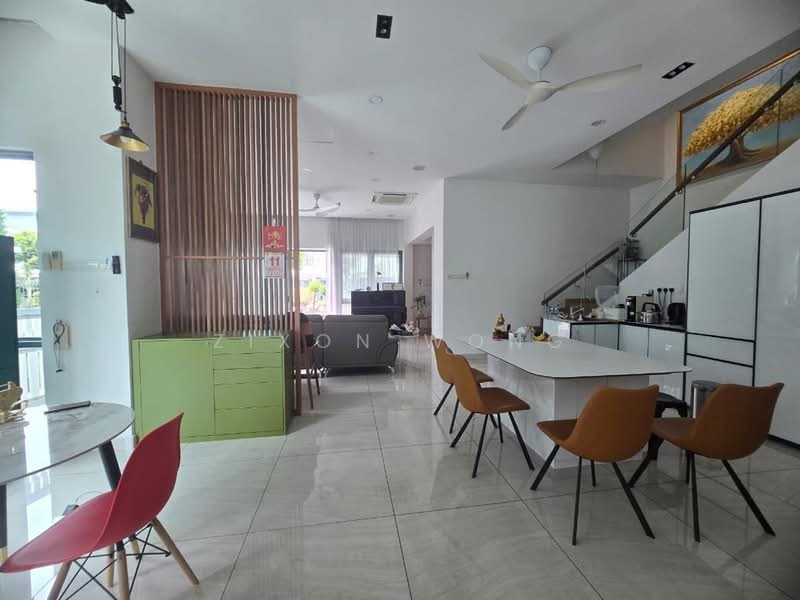 Rumah Berkembar untuk Dijual di Taman Molek (Johor Bahru) - Zixon Wong - PropertyGuru.com.my