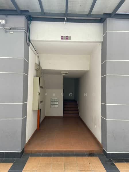 Shop / Office for Rent in Petaling Jaya (Selangor) - Zeyang Ng - Entrance - PropertyGuru.com.my