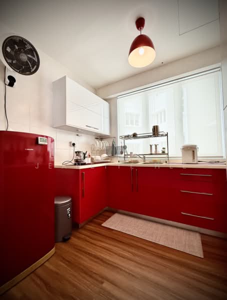 Kondominium untuk Dijual di Bayu Ferringhi Condominiums - Jeanette Hee - Kitchen - PropertyGuru.com.my