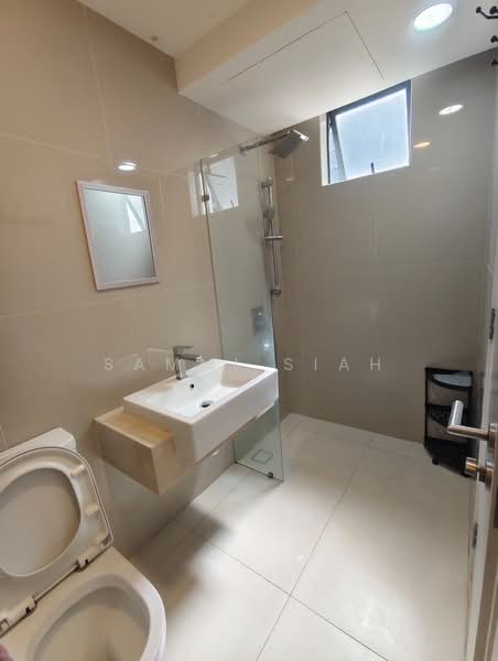 Kondominium untuk Dijual di United Point (Residensi Berpadu) - Sammi Siah - Bathroom - PropertyGuru.com.my