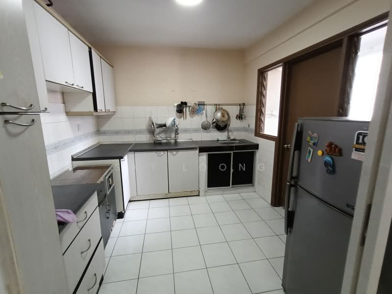 Kondominium untuk Disewa di Pantai Hillpark 2 - Sky Loong - Kitchen - PropertyGuru.com.my