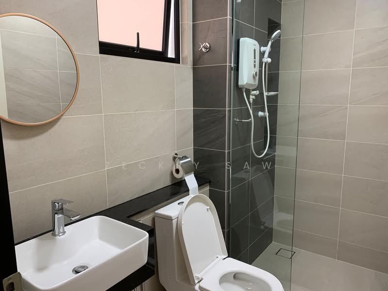Servis Apartment untuk Disewa di 2Rio Residence @ Bandar Puteri Puchong - Zeckry Saw - Bathroom - PropertyGuru.com.my