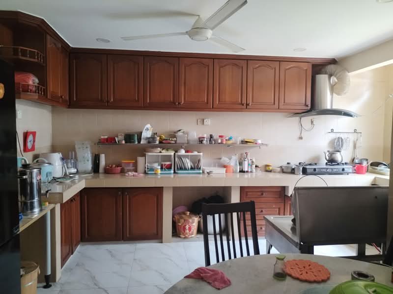 2-storey Terraced House for Sale in Bandar Country Homes (Rawang) - SK Luk - Kitchen - PropertyGuru.com.my