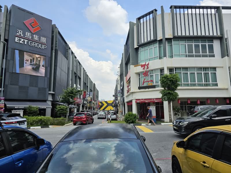 Kedai untuk Dijual di Bandar Baru Sri Petaling (Sri Petaling) - Wilson Yong - Balcony - PropertyGuru.com.my