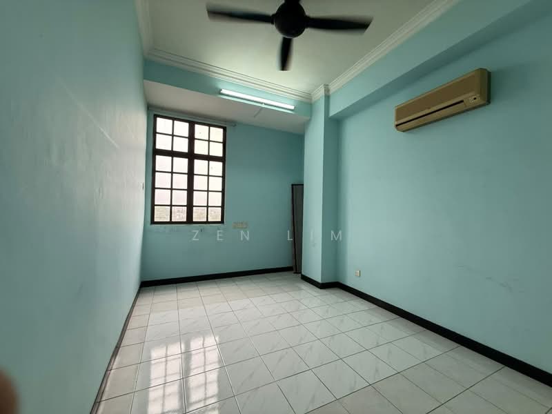 Kondominium untuk Dijual di Putra Indah Condominium - Zen Lim - Interior - PropertyGuru.com.my