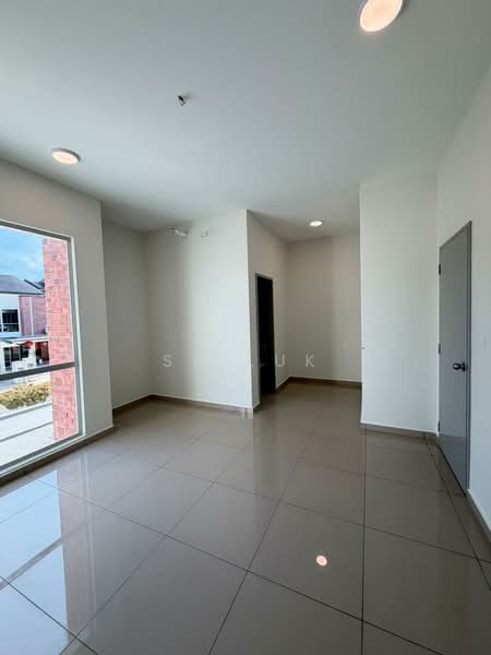 2-storey Terraced House for Sale in Bandar Gamuda Gardens (Rawang) - SK Luk - Interior - PropertyGuru.com.my