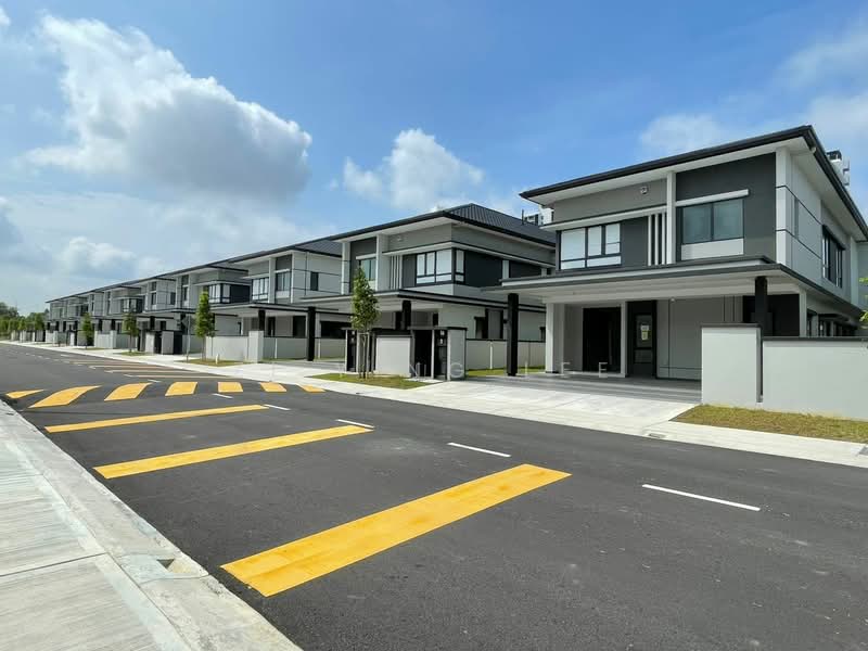 Semi-Detached House for Sale in Telok Panglima Garang (Selangor) - Zi Ying Lee - Exterior - PropertyGuru.com.my