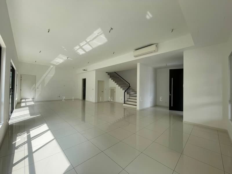Semi-Detached House for Sale in Telok Panglima Garang (Selangor) - Zi Ying Lee - Living Room - PropertyGuru.com.my