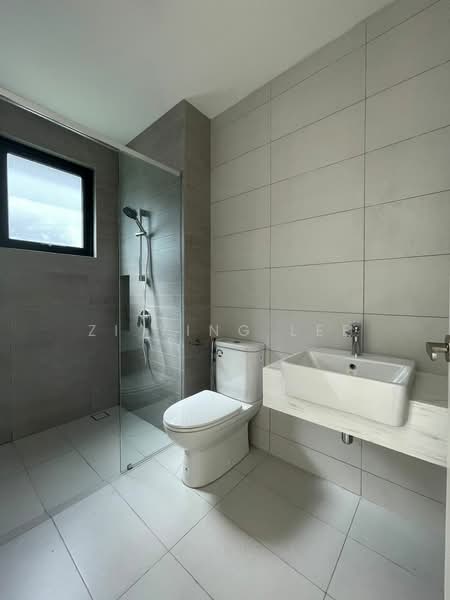 Semi-Detached House for Sale in Telok Panglima Garang (Selangor) - Zi Ying Lee - Bathroom - PropertyGuru.com.my