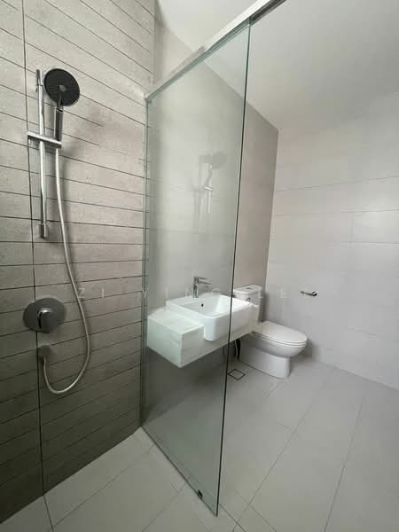 Semi-Detached House for Sale in Telok Panglima Garang (Selangor) - Zi Ying Lee - Bathroom - PropertyGuru.com.my