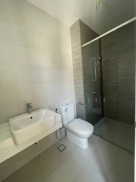 Semi-Detached House for Sale in Telok Panglima Garang (Selangor) - Zi Ying Lee - Bathroom - PropertyGuru.com.my