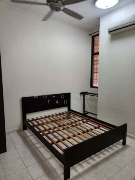 Rumah Teres untuk Dijual di Taman Dato Demang (Seri Kembangan) - Mohd Nor Fahmi - Bedroom - PropertyGuru.com.my