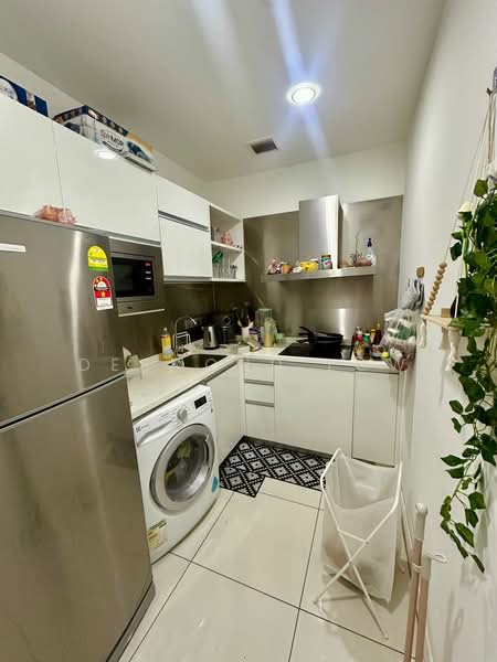 Servis Apartment untuk Disewa di M City - Desmond Low - Kitchen - PropertyGuru.com.my