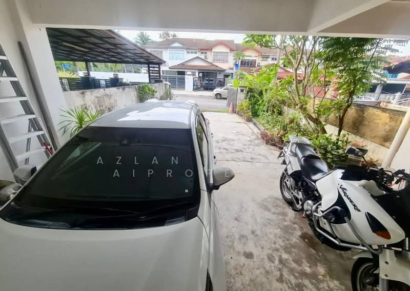 Rumah Teres 2 Tingkat untuk Dijual di Taman Pulai Emas (Kulai) - Azlan Ismail aiproperty - Exterior - PropertyGuru.com.my