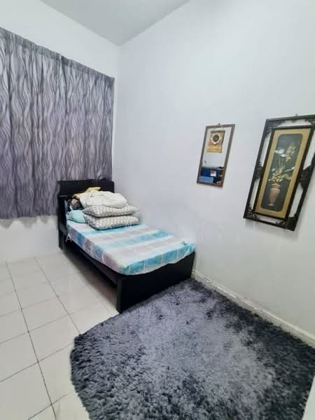 Rumah Teres 2 Tingkat untuk Dijual di Taman Pulai Emas (Kulai) - Azlan Ismail aiproperty - Bedroom - PropertyGuru.com.my