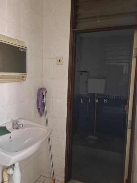 2-storey Terraced House for Rent in Taman Selayang Jaya (Selayang) - Elaine Lian - Bathroom - PropertyGuru.com.my